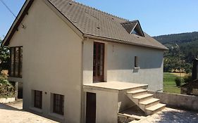 Duplex House Un Center Village